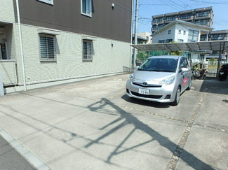 敷地内駐車場（有料・台数限定、要空き確認）
