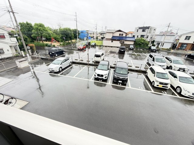 オルテンシアの駐車場