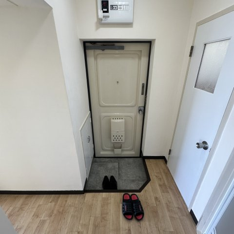 スカイレジデンスの玄関