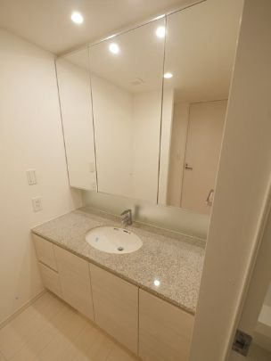 江東区豊洲３丁目の賃貸マンション