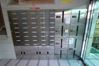 【エントランス】