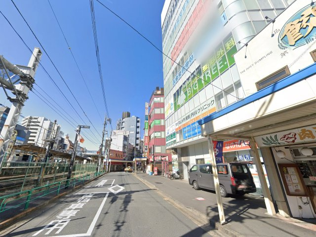 コロナビルの周辺