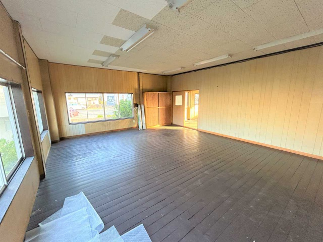 若林東町都築様貸事務所の居間・リビング