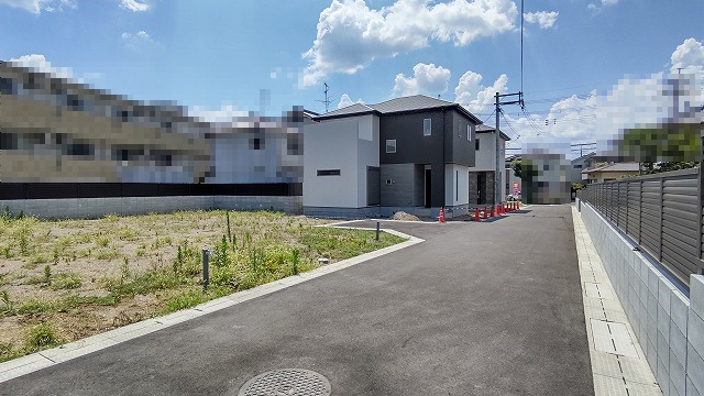 箕面市半町2　建築条件なし土地【４区画】の前面道路含む現地写真|現地（2024年8月）