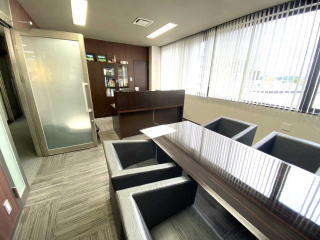 ウエスト5ビルの内装