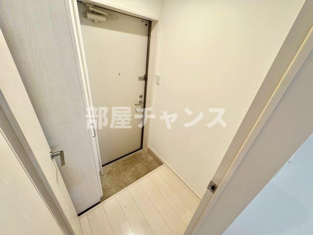 R-Smart covo新栄の玄関