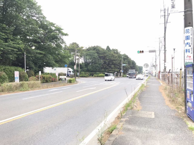 高丘新町 貸店舗・事務所の駐車場