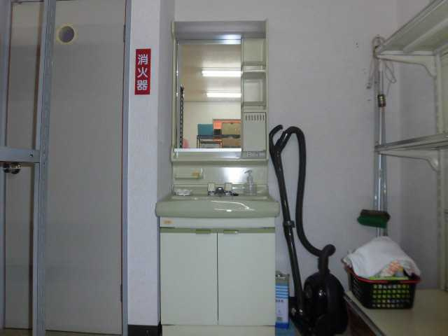 神明町 貸店舗のその他共用部分