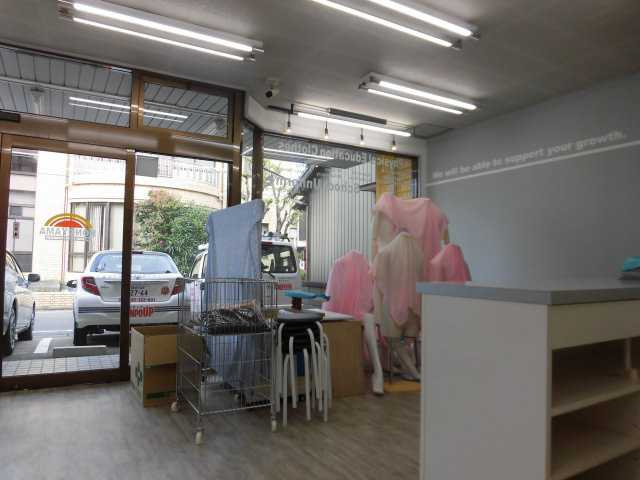 神明町 貸店舗のロビー