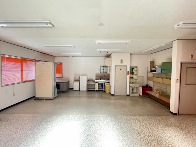 神明町 貸店舗のロビー