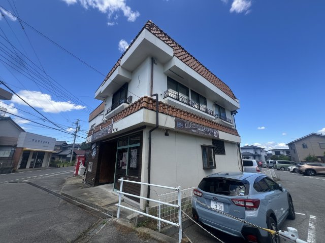 牛田町 山中様店舗の外観