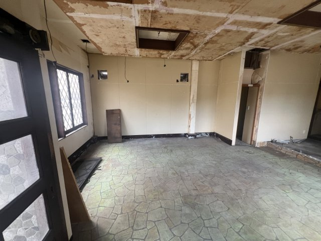 牛田町 山中様店舗の内装