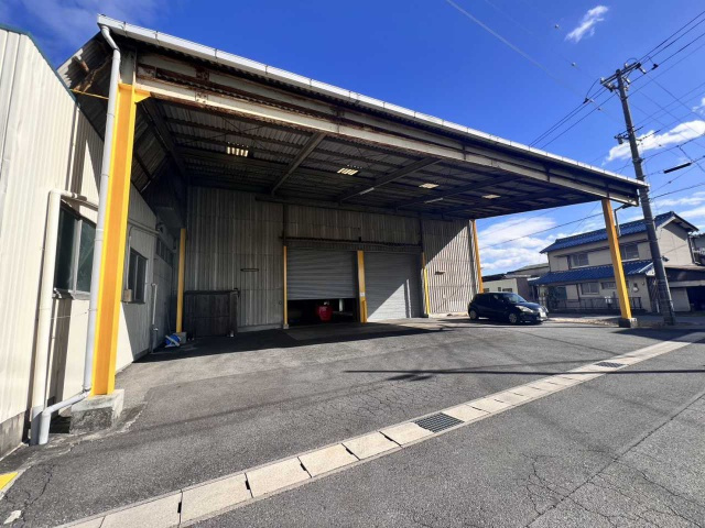 吉良町小山田市場 貸工場・貸倉庫の駐車場