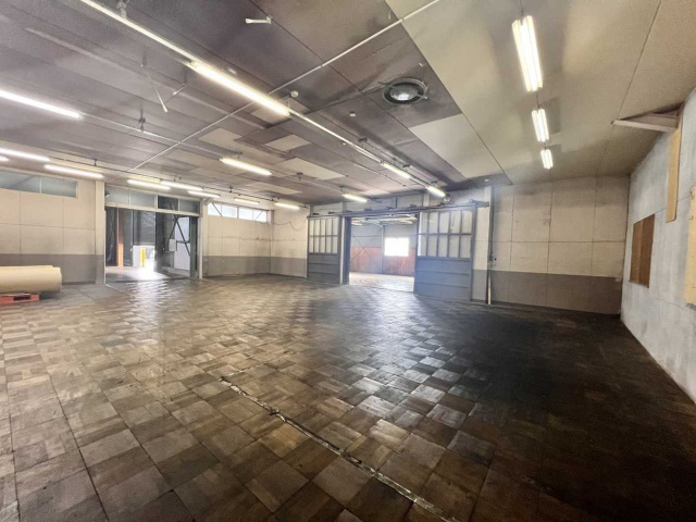 吉良町小山田市場 貸工場・貸倉庫のロビー