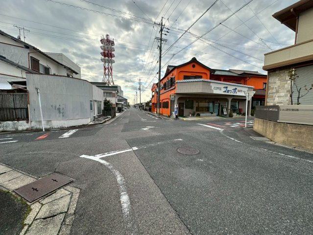 高上貸店舗の周辺