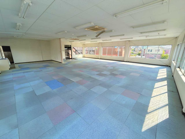 若林東町都築様貸事務所の内装