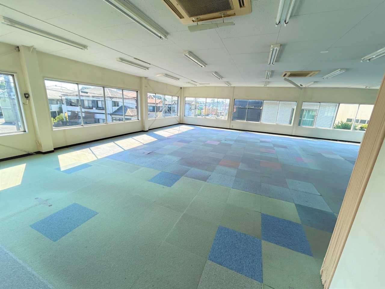 若林東町都築様貸事務所の内装