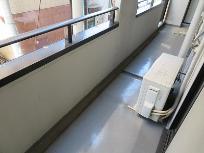 FLAT34深江橋のバルコニー