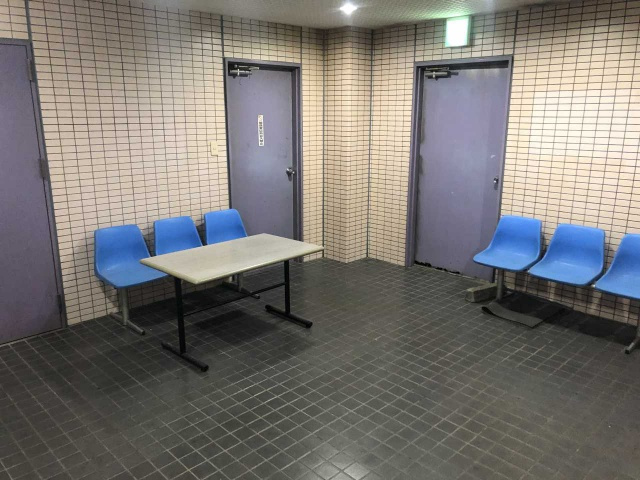 幸田町芦谷 プレステ21ビルのロビー
