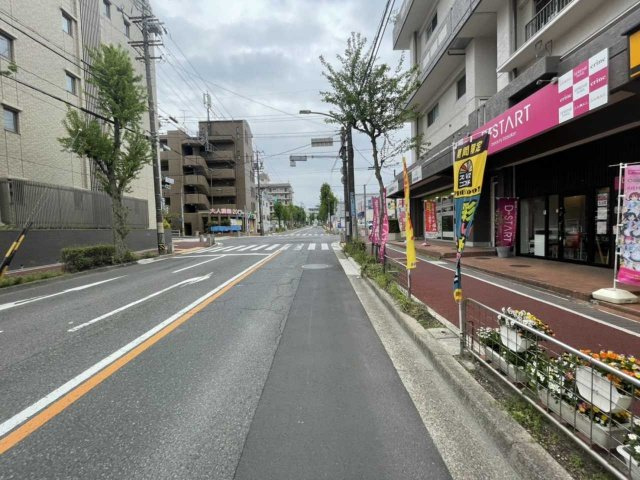 シャトー東山の駐車場