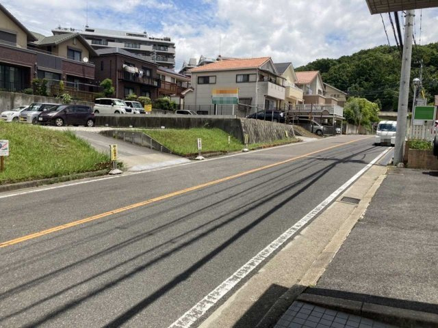 ラポール三好丘の周辺