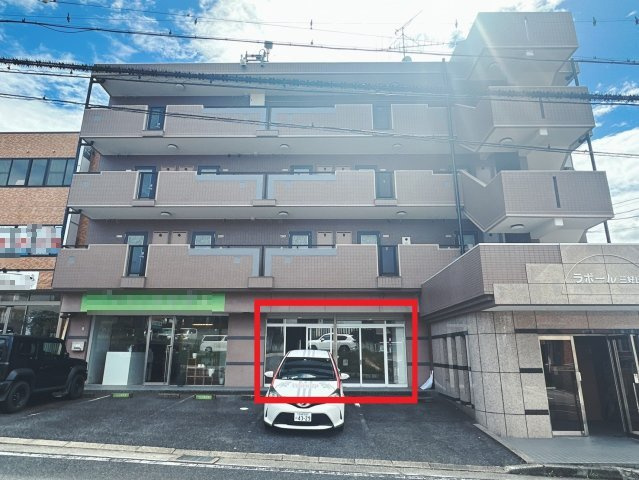 ラポール三好丘の外観