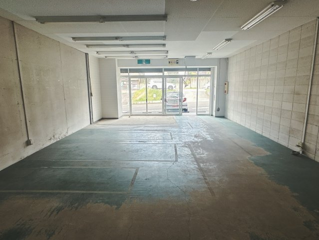 ラポール三好丘の内装