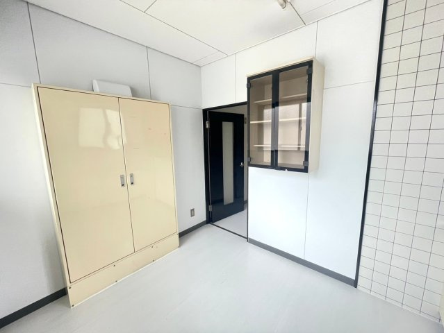 西町 KSビルの内装