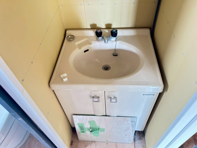 康生通西4丁目 貸店舗・事務所の洗面所