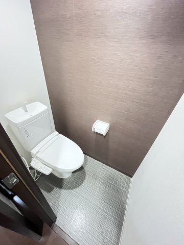 大阪市都島区東野田町１丁目の賃貸マンションのトイレ