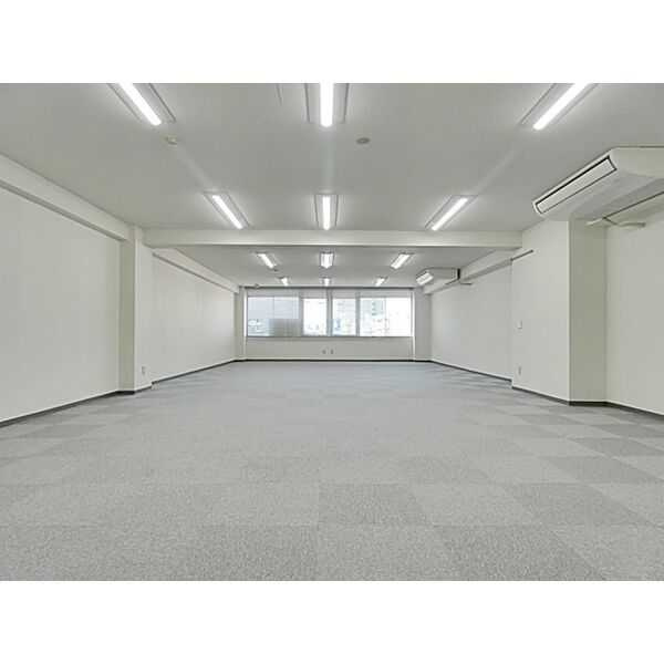 【名東区】ステーションビルのロビー