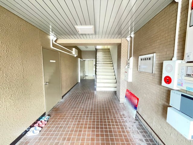アテックビルのエントランス