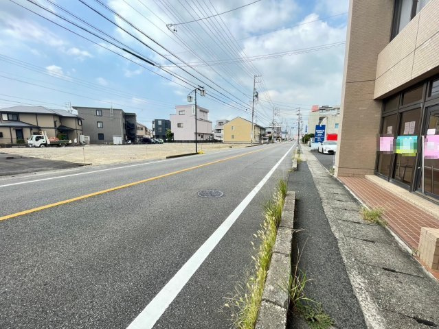 アテックビルの周辺