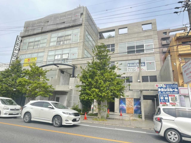 十塚 LEPUS(リーパスビル)