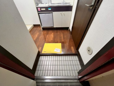 【玄関】 | メゾンアヤキ