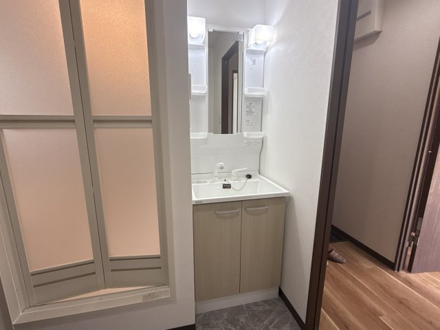 英賀保ハイツ３の洗面所