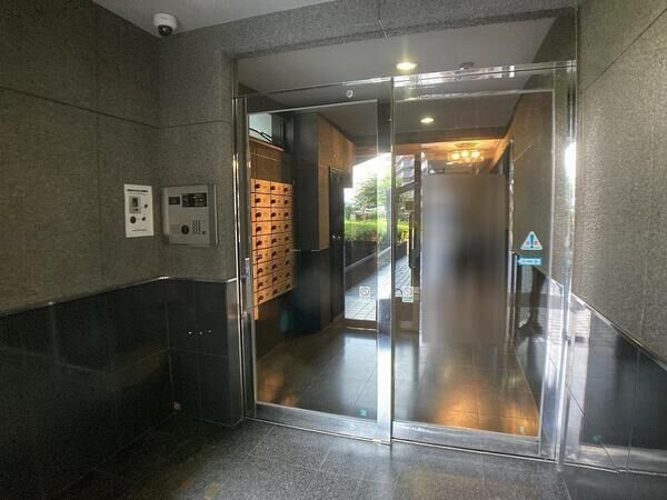 JGMレクリオ周船寺のエントランス