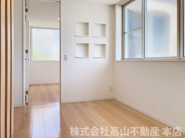 エクリュ光岡　Bの居間・リビング