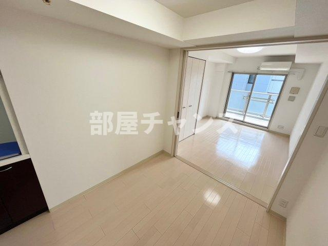 エステムプラザ名古屋駅前プライムタワーの居間・リビング|ゆったりとした居間です