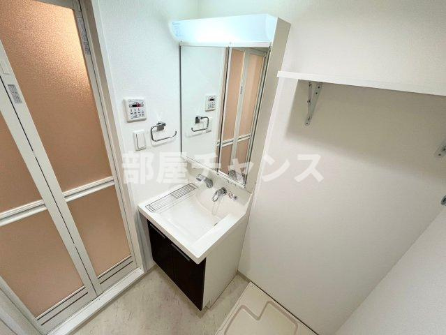 エステムプラザ名古屋駅前プライムタワーの独立洗面台|朝の支度にも助かる、独立の洗髪洗面化粧台