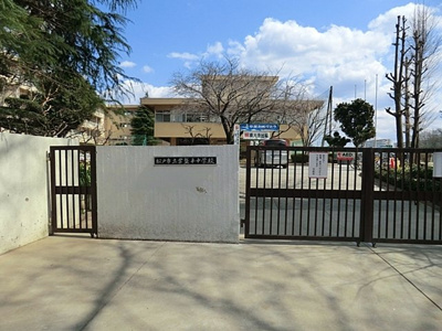 松戸市立常盤平中学校まで300ｍ