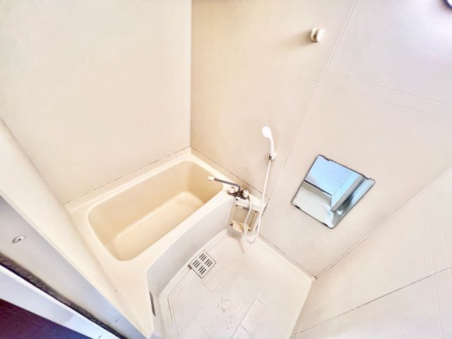 アムールS・K・Tの浴室|※別部屋参考写真