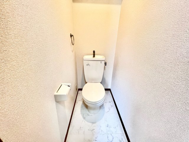 アムールS・K・Tのトイレ|※別部屋参考写真