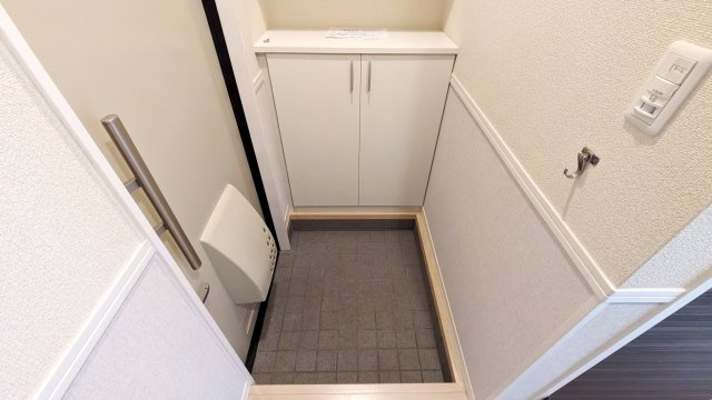 【玄関】