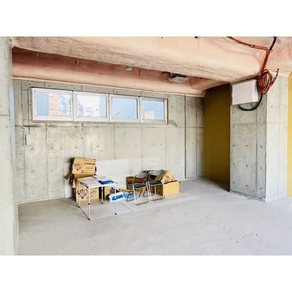 NEUA NARUMIの内装