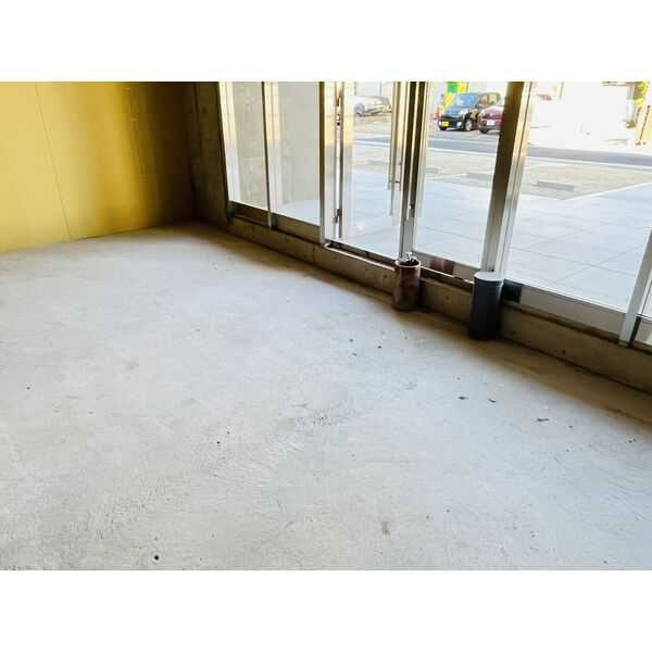 NEUA NARUMIの内装