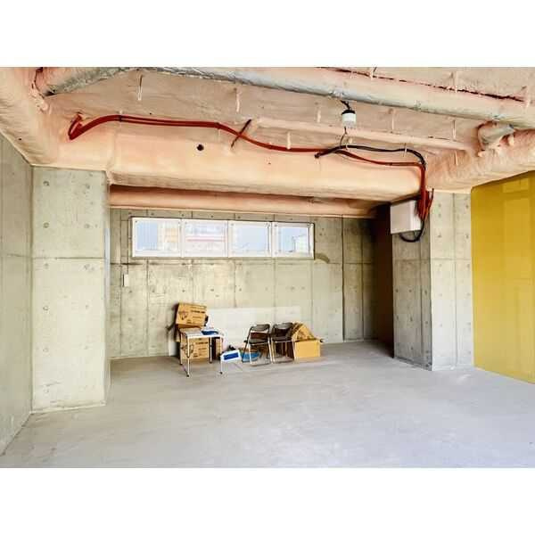 NEUA NARUMIの内装