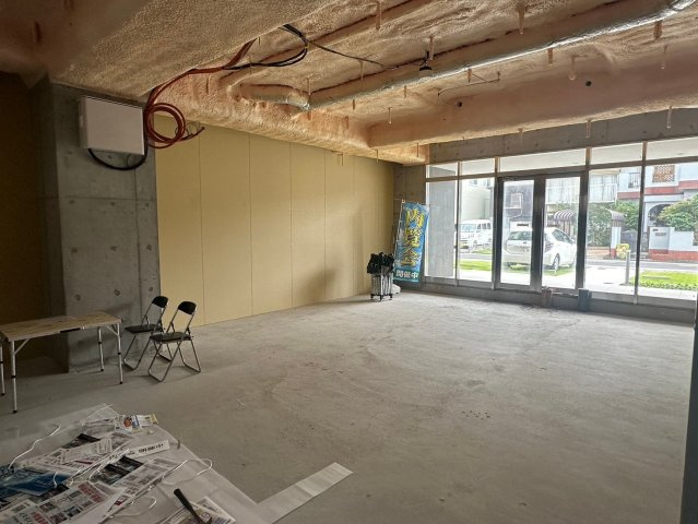 NEUA NARUMIの内装