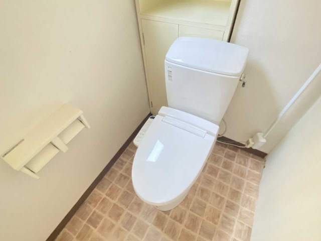 鈴彦ビルのトイレ