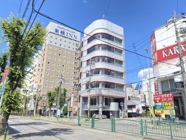 鈴彦ビルの外観